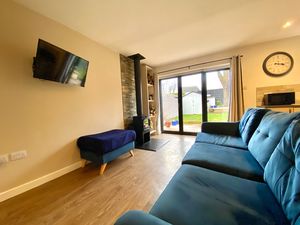 Kitchen/Diner/Living Area- click for photo gallery